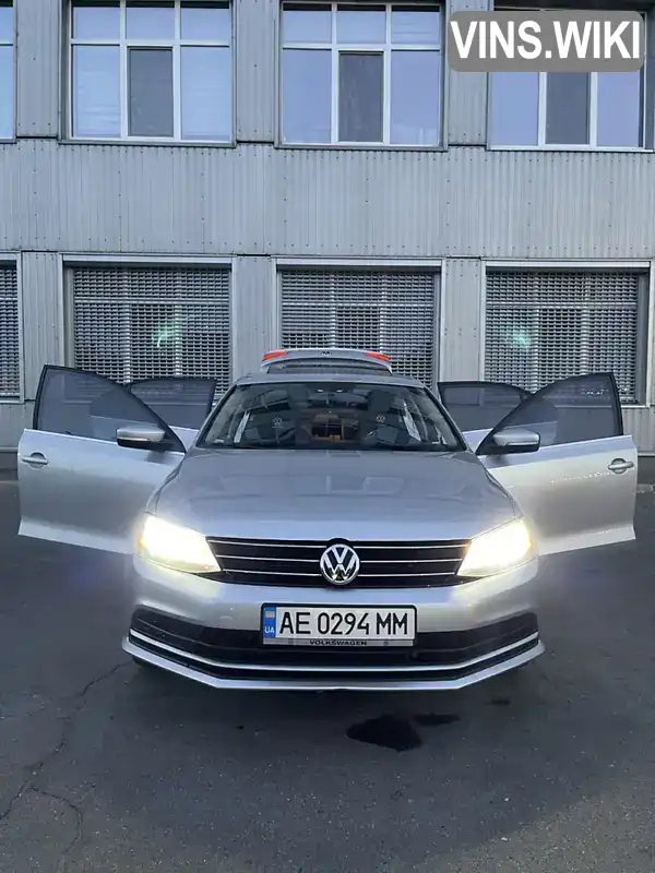 Седан Volkswagen Jetta 2015 1.4 л. Автомат обл. Дніпропетровська, Дніпро (Дніпропетровськ) - Фото 1/21