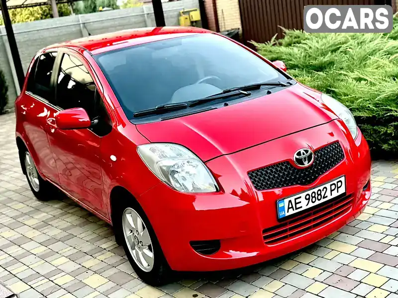 Хетчбек Toyota Yaris 2006 1.3 л. Автомат обл. Дніпропетровська, Дніпро (Дніпропетровськ) - Фото 1/21