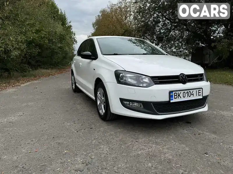 Хэтчбек Volkswagen Polo 2012 1.6 л. Автомат обл. Ровенская, Радивилов - Фото 1/21