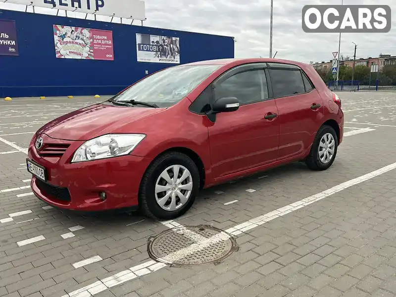 NMTKT56EX0R020915 Toyota Auris 2010 Хэтчбек 1.3 л. Фото 1