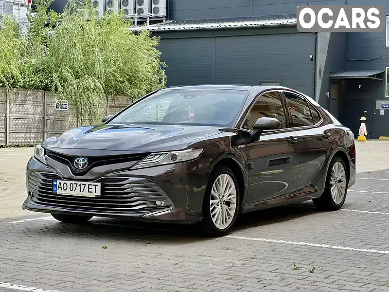 Седан Toyota Camry 2020 2.49 л. Варіатор обл. Закарпатська, Ужгород - Фото 1/21