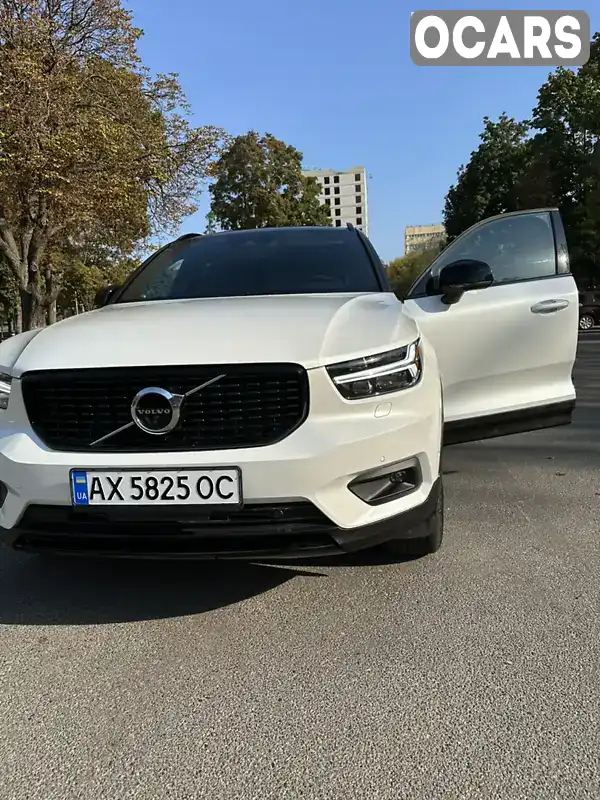 Позашляховик / Кросовер Volvo XC40 2020 1.97 л. Автомат обл. Харківська, Харків - Фото 1/21