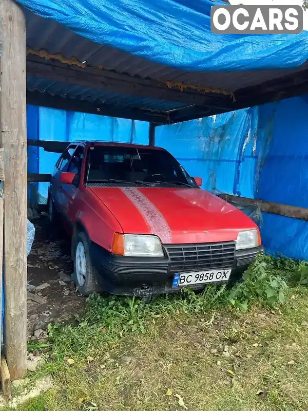 Хетчбек Opel Kadett 1988 1.28 л. Ручна / Механіка обл. Львівська, location.city.pidbuzh - Фото 1/9