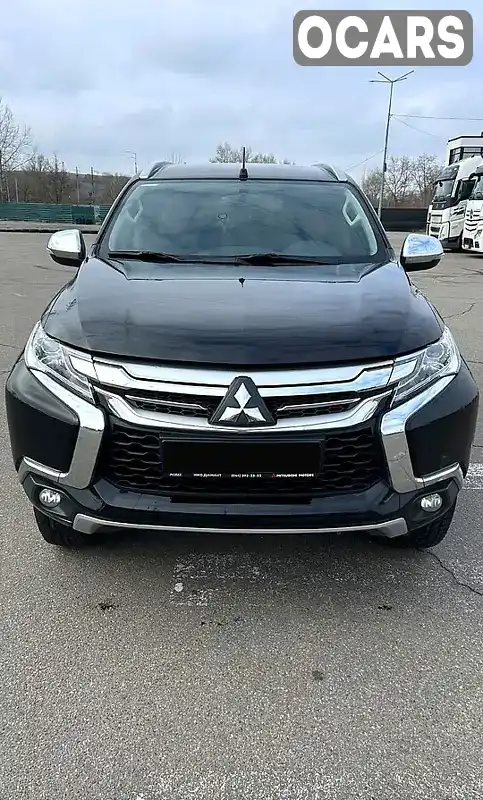 Позашляховик / Кросовер Mitsubishi Pajero Sport 2019 2.4 л. Ручна / Механіка обл. Київська, Київ - Фото 1/11