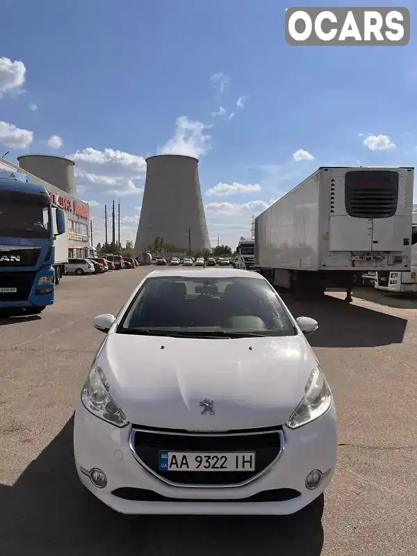 Хетчбек Peugeot 208 2013 1.56 л. Ручна / Механіка обл. Київська, Київ - Фото 1/9