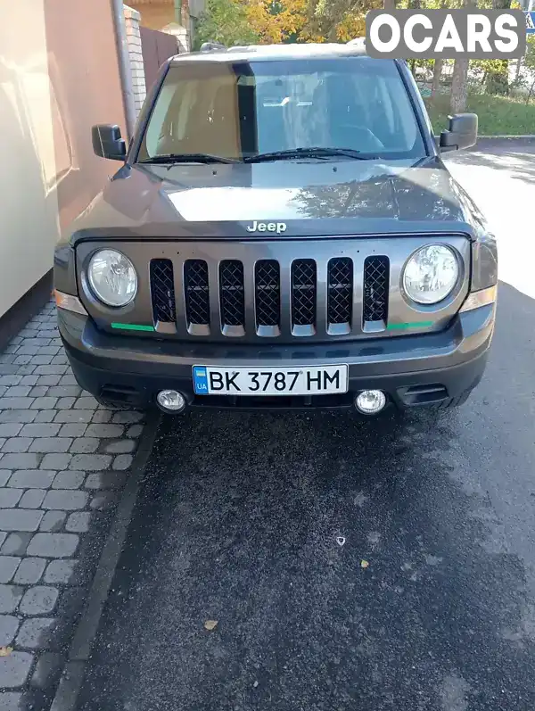 Позашляховик / Кросовер Jeep Patriot 2016 2 л. обл. Рівненська, Рівне - Фото 1/8