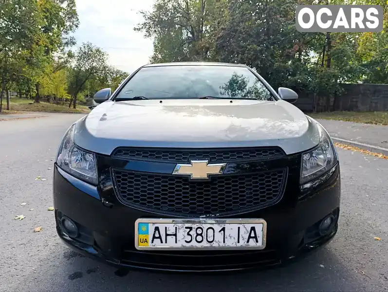 Седан Chevrolet Cruze 2012 1.8 л. Ручна / Механіка обл. Дніпропетровська, Дніпро (Дніпропетровськ) - Фото 1/15