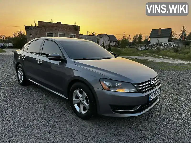 Седан Volkswagen Passat 2012 2.5 л. Автомат обл. Рівненська, Вараш (Кузнецовськ) - Фото 1/21