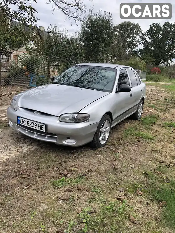 Седан Hyundai Accent 1995 1.5 л. Ручна / Механіка обл. Львівська, Самбір - Фото 1/17