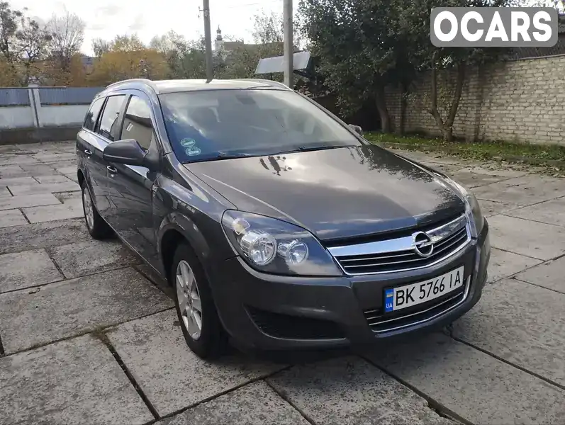 Универсал Opel Astra 2010 1.69 л. Ручная / Механика обл. Ровенская, Заречное - Фото 1/21