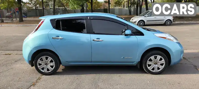 Хетчбек Nissan Leaf 2015 null_content л. обл. Дніпропетровська, Кам'янське (Дніпродзержинськ) - Фото 1/6