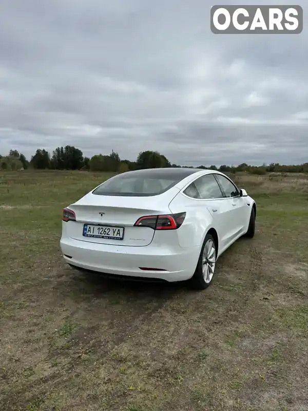 5YJ3E1EB8KF437845 Tesla Model 3 2019 Седан  Фото 4