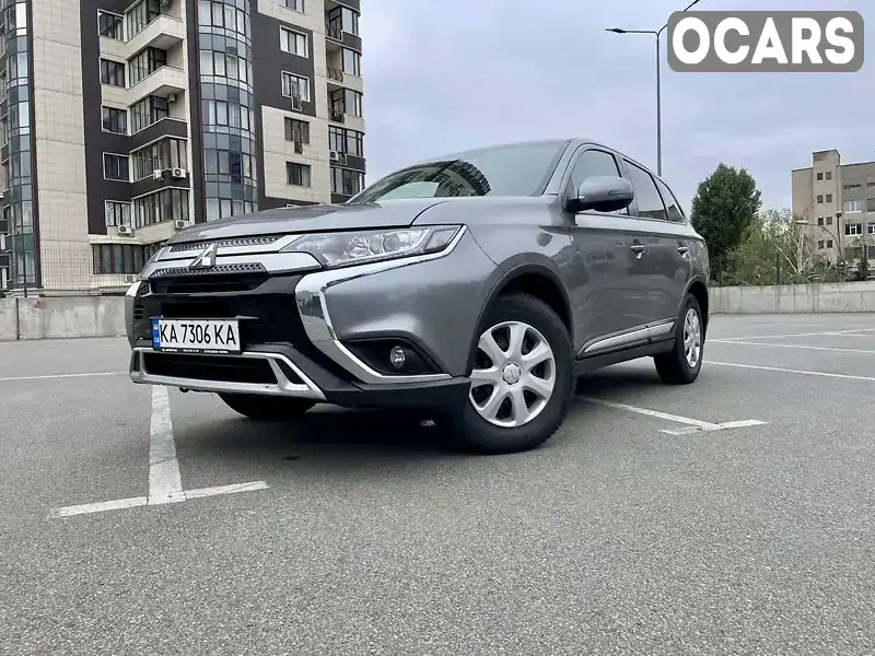 Позашляховик / Кросовер Mitsubishi Outlander 2020 2 л. Варіатор обл. Київська, Київ - Фото 1/21