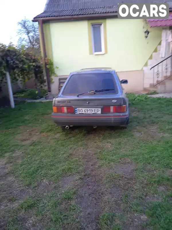 Хетчбек Ford Escort 1989 1.4 л. Ручна / Механіка обл. Тернопільська, Тернопіль - Фото 1/8