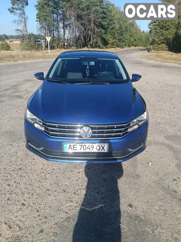 Седан Volkswagen Passat 2016 1.8 л. Автомат обл. Сумская, Ахтырка - Фото 1/13