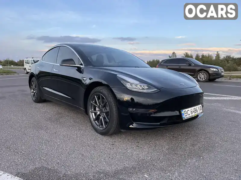 5YJ3E1EA0KF414096 Tesla Model 3 2019 Седан  Фото 1