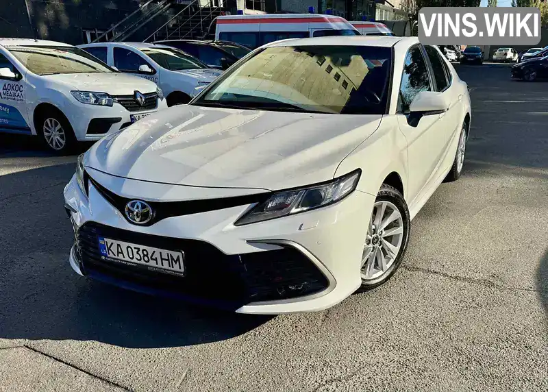 Седан Toyota Camry 2021 2.49 л. Автомат обл. Киевская, Киев - Фото 1/10