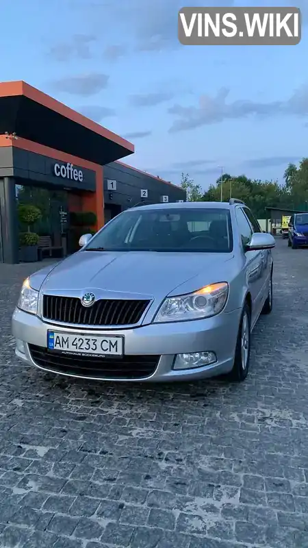 Универсал Skoda Octavia 2010 1.6 л. Ручная / Механика обл. Житомирская, Коростышев - Фото 1/18