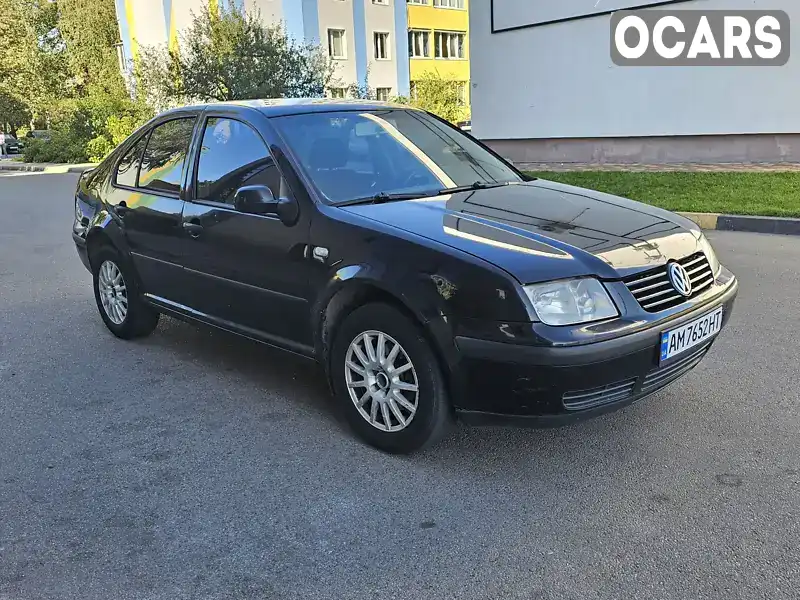 Седан Volkswagen Bora 2003 1.6 л. Ручна / Механіка обл. Київська, Київ - Фото 1/20