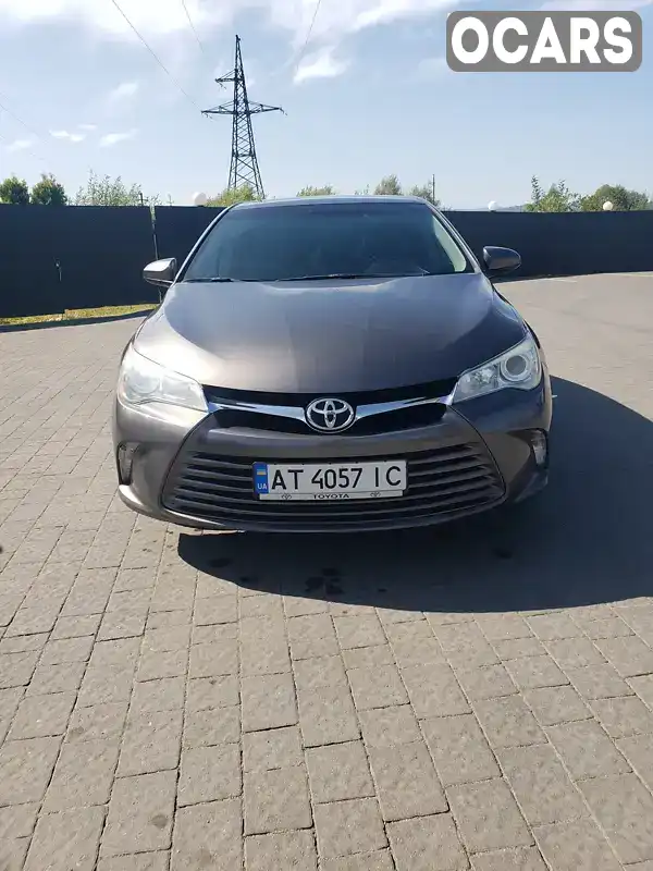 Седан Toyota Camry 2016 2.49 л. Автомат обл. Київська, Вишневе - Фото 1/21