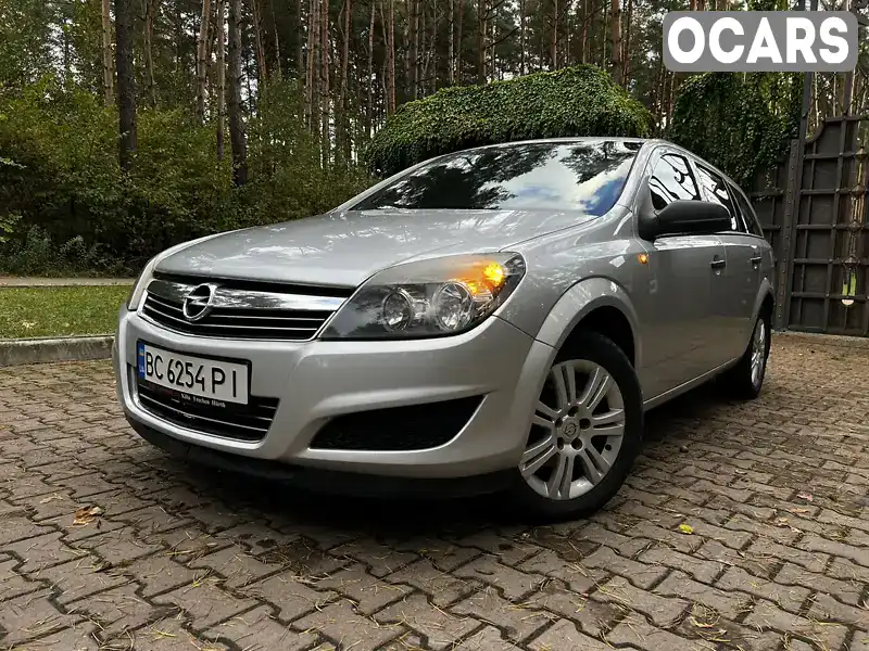 Універсал Opel Astra 2009 1.7 л. Ручна / Механіка обл. Львівська, Новояворівськ - Фото 1/21