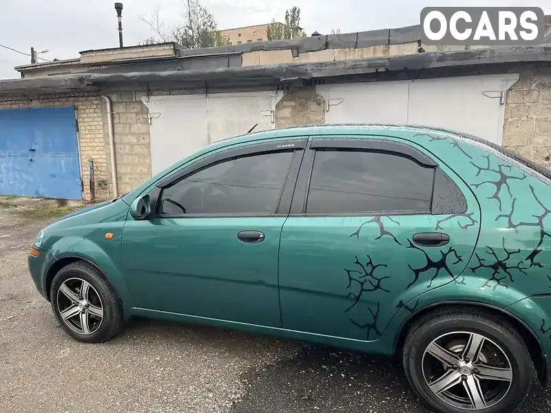 Седан Chevrolet Aveo 2005 1.5 л. Ручна / Механіка обл. Дніпропетровська, Кривий Ріг - Фото 1/9