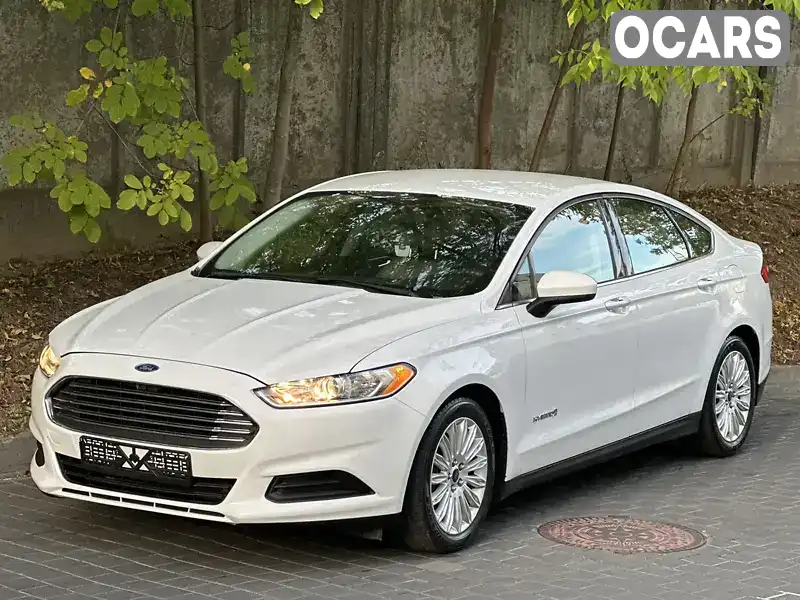 Седан Ford Fusion 2015 2 л. Автомат обл. Тернопільська, Тернопіль - Фото 1/21