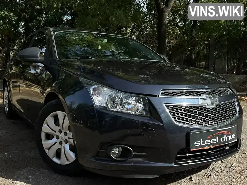 Седан Chevrolet Cruze 2015 1.8 л. Автомат обл. Одеська, Одеса - Фото 1/21