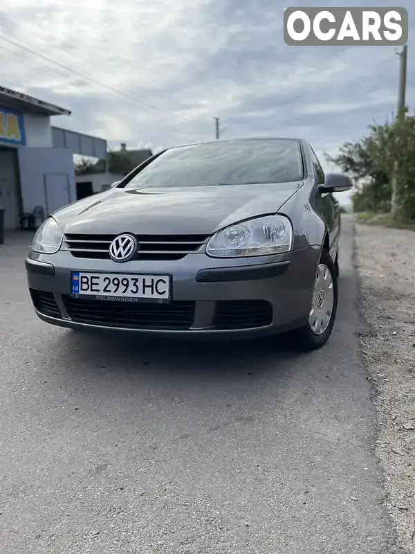 Хетчбек Volkswagen Golf 2004 1.6 л. Ручна / Механіка обл. Миколаївська, Первомайськ - Фото 1/21