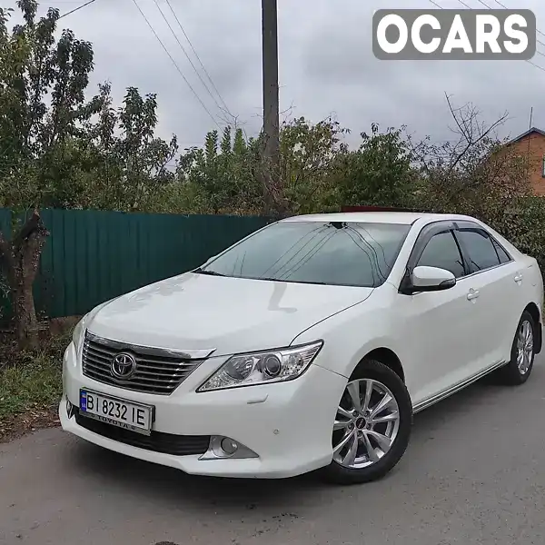 Седан Toyota Camry 2013 2.49 л. Автомат обл. Полтавська, Миргород - Фото 1/21