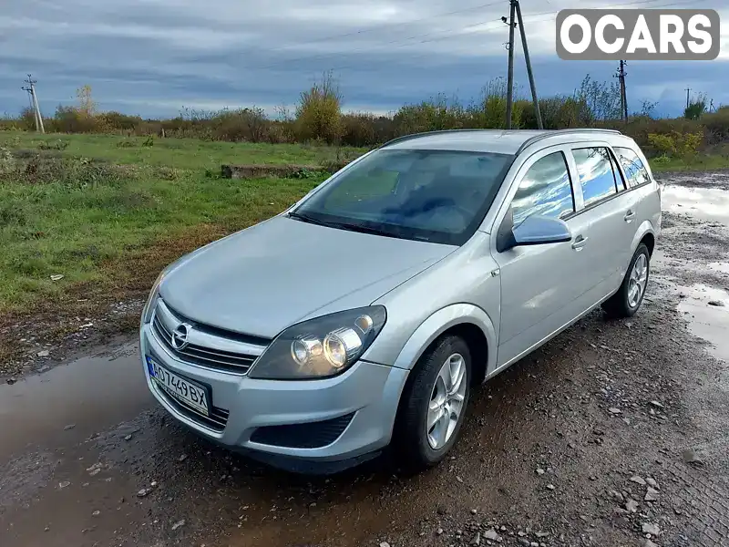 Універсал Opel Astra 2012 1.69 л. Ручна / Механіка обл. Закарпатська, Ужгород - Фото 1/3