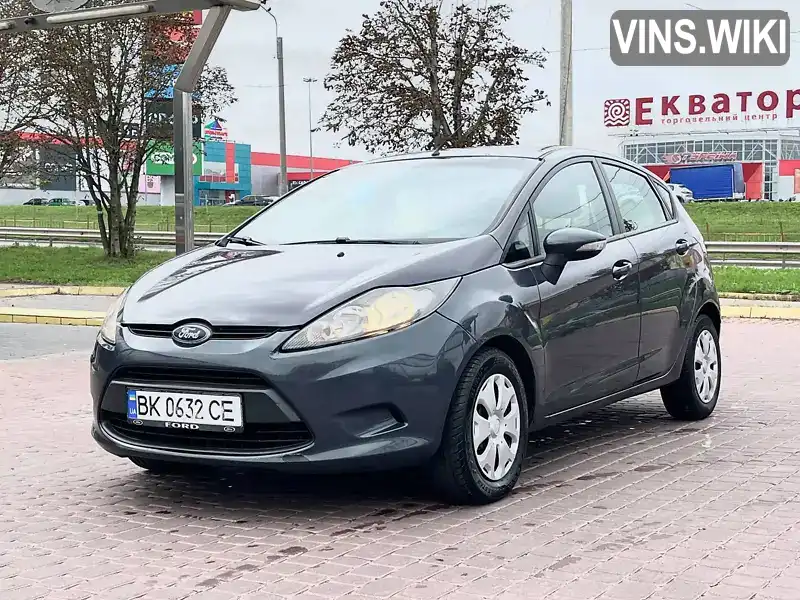 Хетчбек Ford Fiesta 2011 1.3 л. Ручна / Механіка обл. Рівненська, Рівне - Фото 1/21