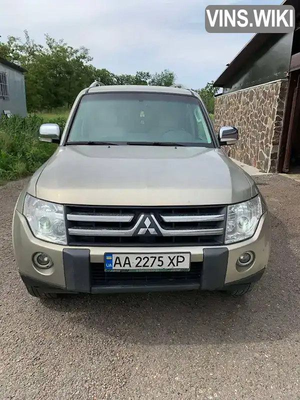 Позашляховик / Кросовер Mitsubishi Pajero 2007 2.97 л. Автомат обл. Київська, Київ - Фото 1/21