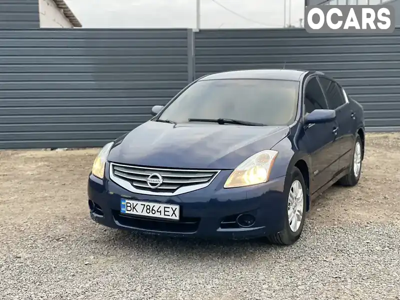 Седан Nissan Altima 2010 2.49 л. Варіатор обл. Рівненська, Рівне - Фото 1/21