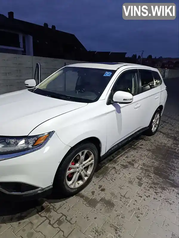 Позашляховик / Кросовер Mitsubishi Outlander 2014 2.42 л. Варіатор обл. Київська, Біла Церква - Фото 1/21