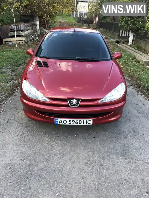 Хетчбек Peugeot 206 2005 1.4 л. Автомат обл. Закарпатська, Мукачево - Фото 1/15