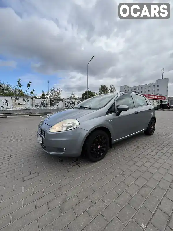 Хетчбек Fiat Grande Punto 2010 1.37 л. Автомат обл. Київська, Київ - Фото 1/21