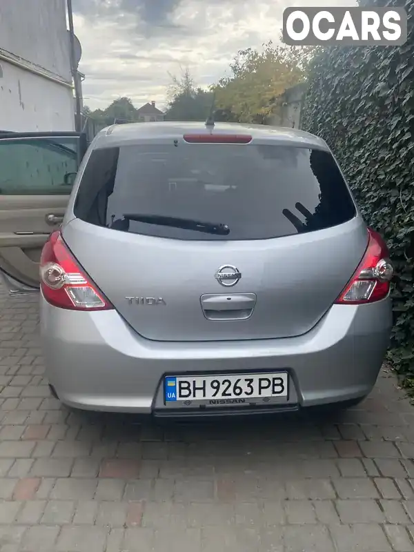 C11358176 Nissan TIIDA 2010 Хэтчбек 1.6 л. Фото 6