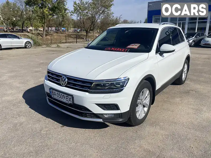 Позашляховик / Кросовер Volkswagen Tiguan 2018 2 л. Автомат обл. Кіровоградська, Кропивницький (Кіровоград) - Фото 1/21