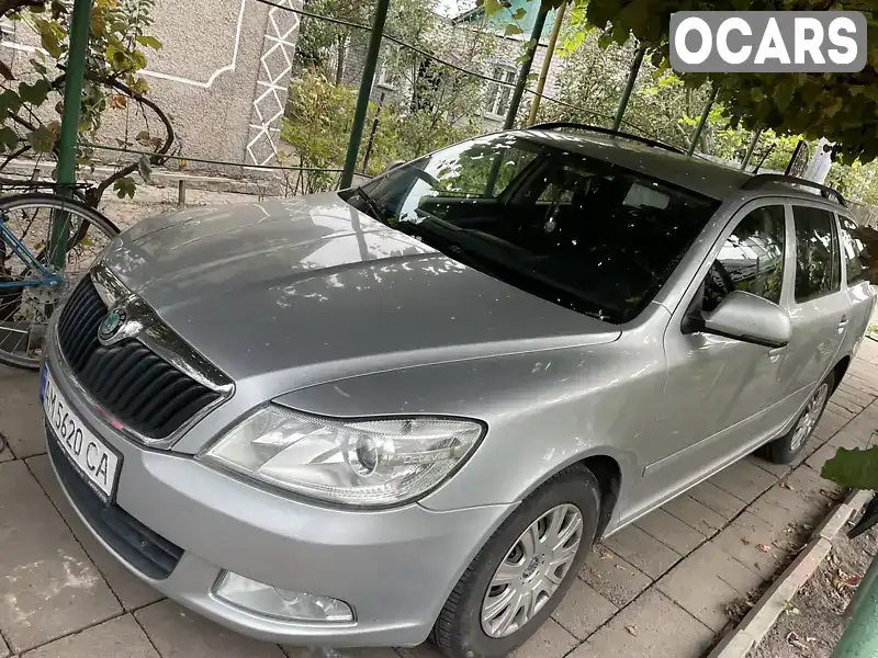 Універсал Skoda Octavia 2012 1.6 л. Робот обл. Житомирська, Коростень - Фото 1/21