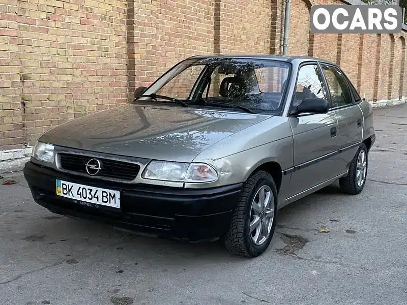 Седан Opel Astra 1996 null_content л. Ручная / Механика обл. Ровенская, Ровно - Фото 1/21