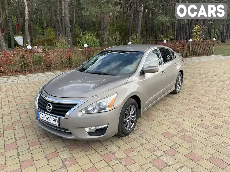 Седан Nissan Altima 2015 2.49 л. Варіатор обл. Львівська, Золочів - Фото 1/21