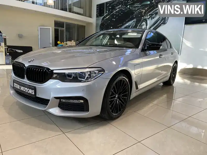 WBAJA9C59JB252295 BMW 5 Series 2018 Седан 2 л. Фото 4