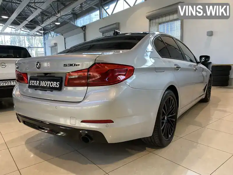 WBAJA9C59JB252295 BMW 5 Series 2018 Седан 2 л. Фото 9