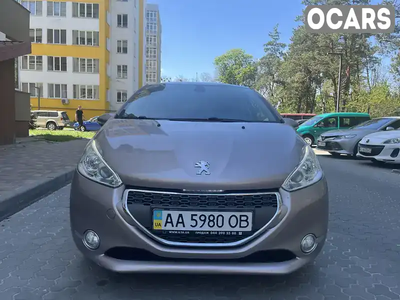 Хетчбек Peugeot 208 2013 1.6 л. Автомат обл. Київська, Київ - Фото 1/21