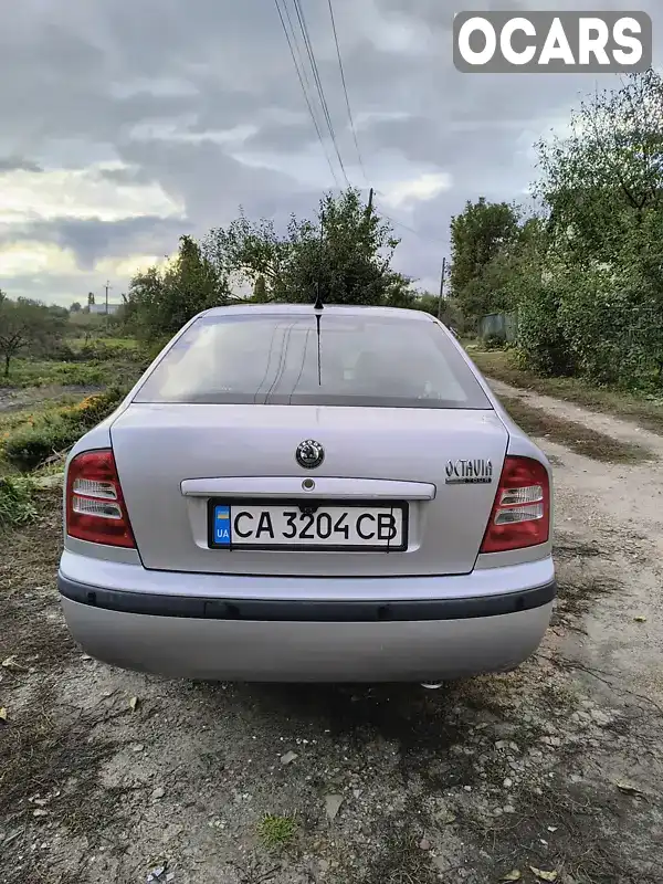 Ліфтбек Skoda Octavia 2010 1.6 л. Ручна / Механіка обл. Черкаська, Золотоноша - Фото 1/16