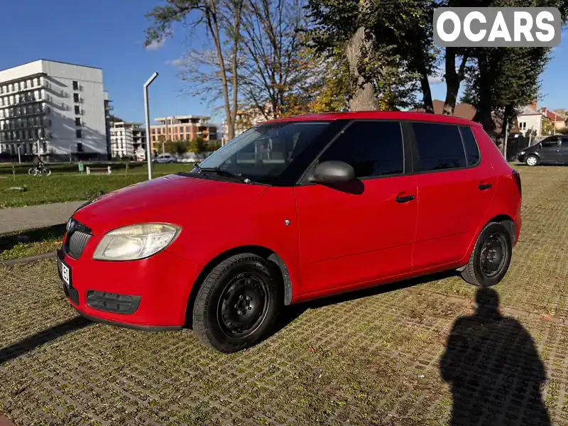 Хетчбек Skoda Fabia 2010 1.2 л. Ручна / Механіка обл. Закарпатська, Мукачево - Фото 1/9