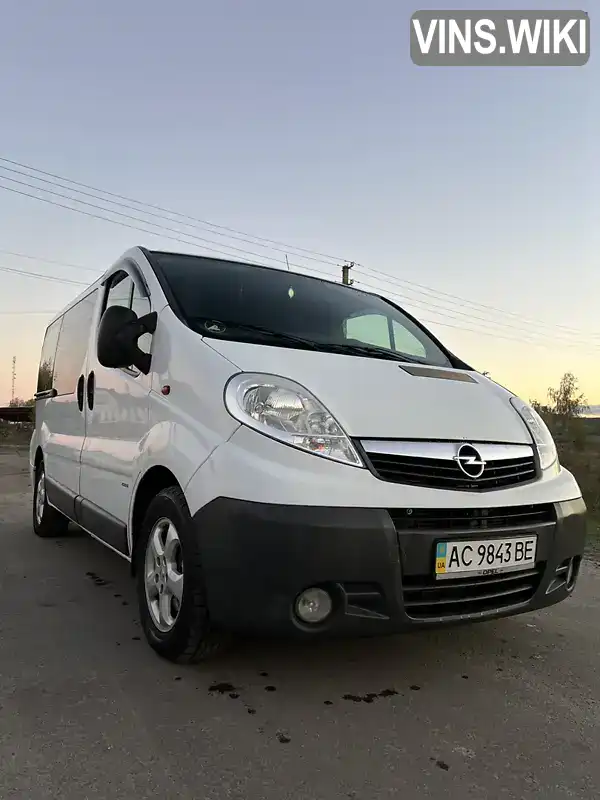 W0LF7BJAH8V601302 Opel Vivaro 2007 Минивэн 2.5 л. Фото 2