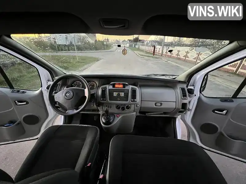 W0LF7BJAH8V601302 Opel Vivaro 2007 Минивэн 2.5 л. Фото 9