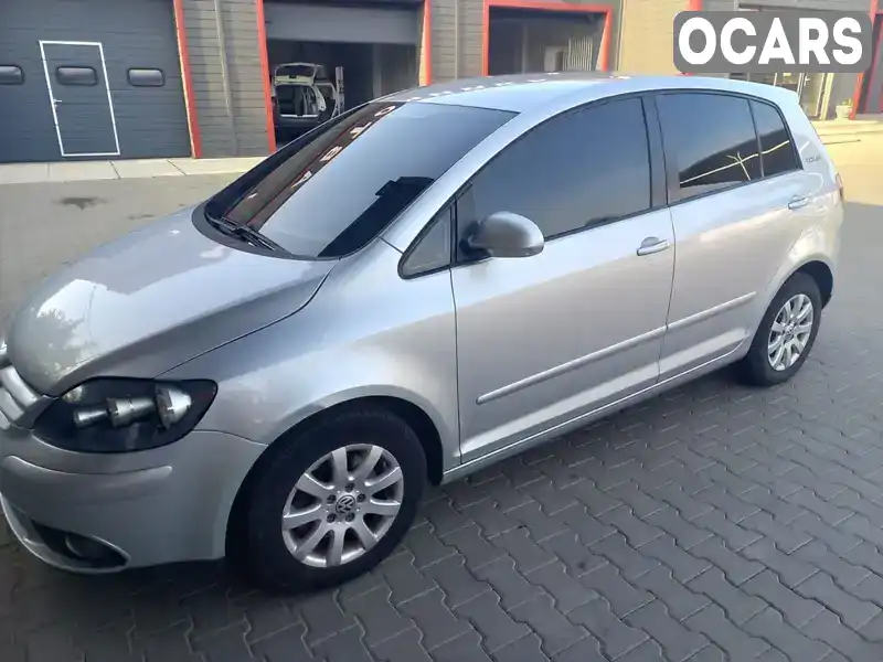 Хэтчбек Volkswagen Golf Plus 2007 1.9 л. Ручная / Механика обл. Черновицкая, location.city.hodyliv - Фото 1/21